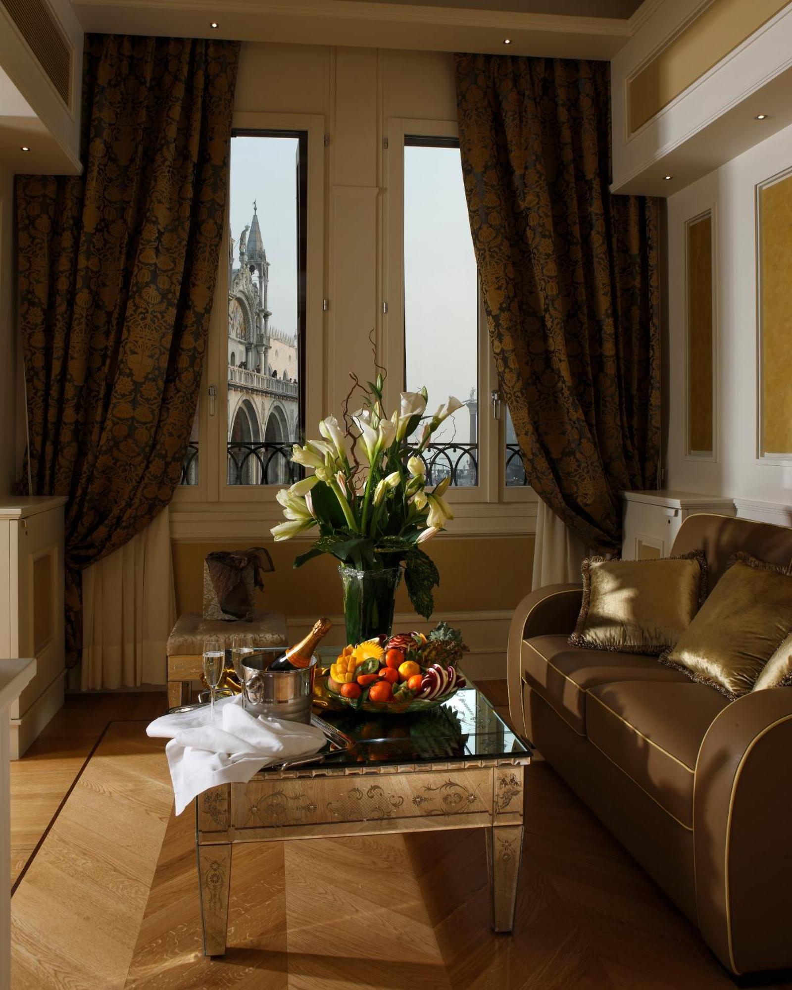 Canaletto Luxury Suites - San Marco Luxury Венеція Екстер'єр фото